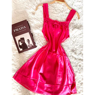 พร้อมส่ง!!ชุดนอนกระโปรงผ้าซาตินสีพื้น ฟรีไซส์