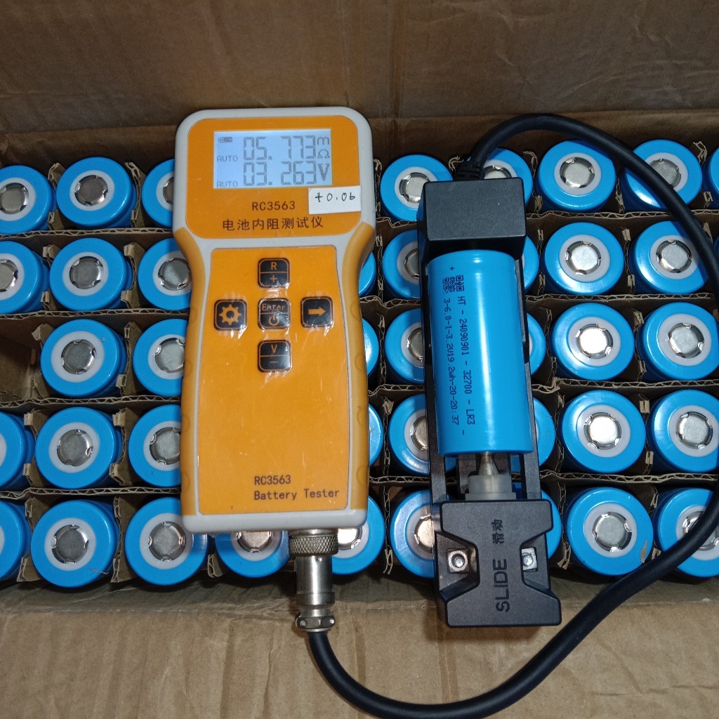 32700  LiFePo4 3.2V 6Ah