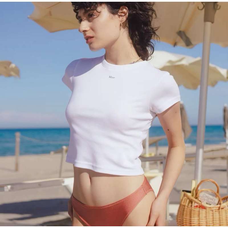 Mitr Crop T-shirt เสื้อครอป ผู้หญิง🫶🏼✨จาก official 💗