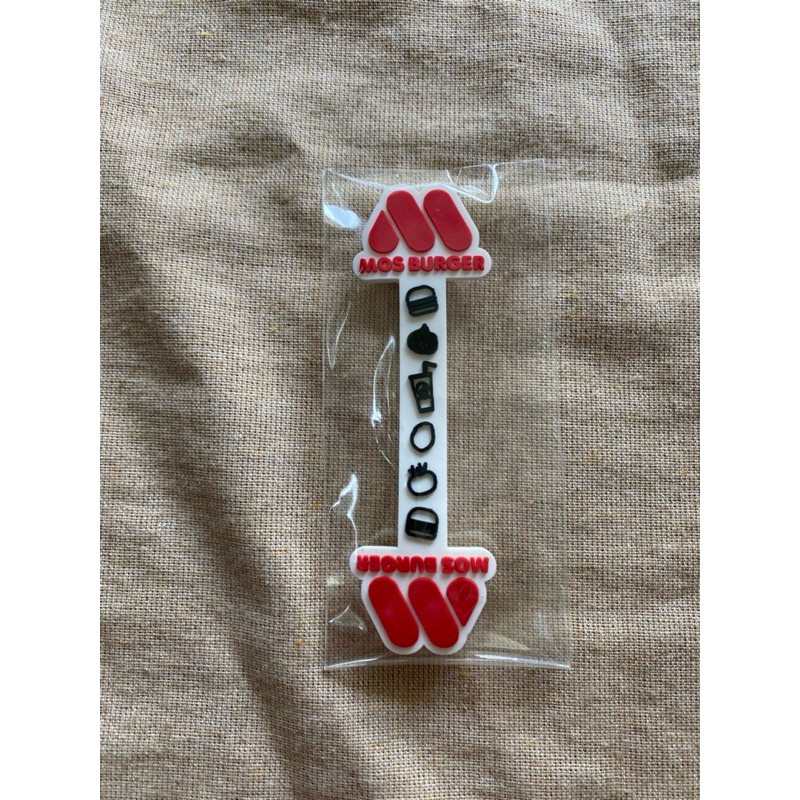 ตัวล๊อก                     mos burger