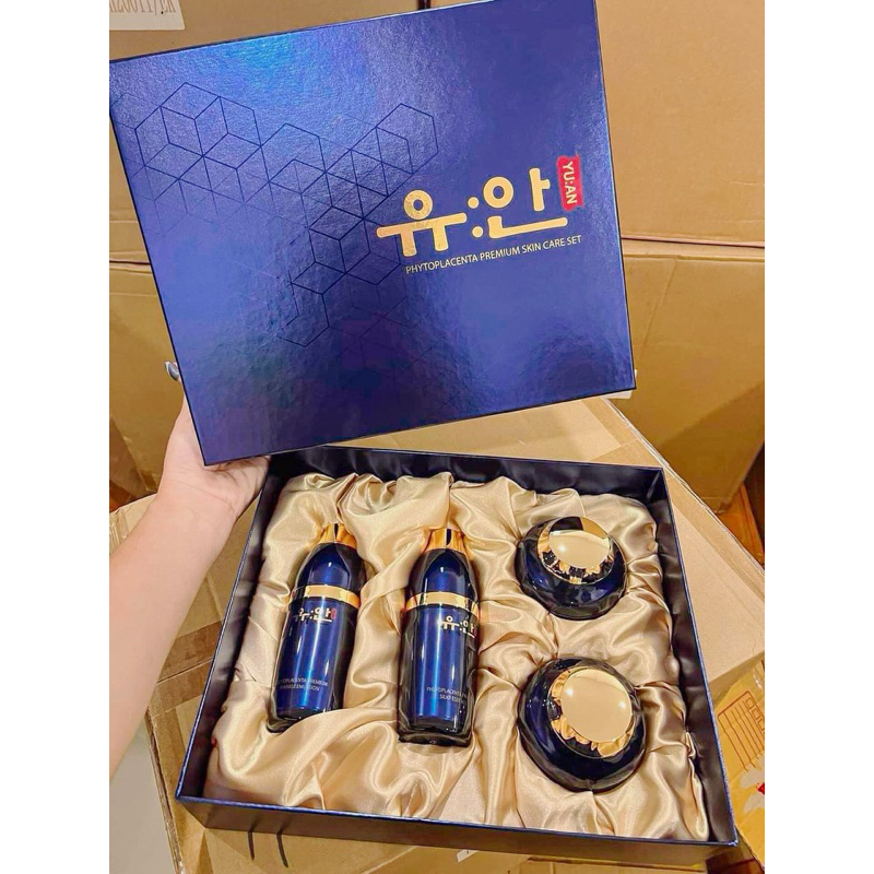 (ปลีกแยกตัว) สกินแคร์พรีเมี่ยมหรูนำเข้าจากเกาหลี ปริมาณ50ml เครื่องนวด YU:AN SKIN KOREA สำหรับทุกปัญหาผิว แพ้ง่ายใช้ได้