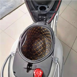 แผ่นรองกล่องเก็บของใต้เบาะ (กล่องรูปตัว U) สำหรับ Vespa Spri…