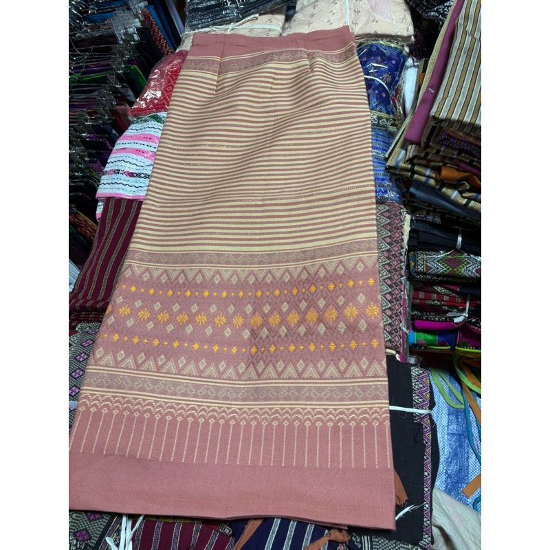 เย็บป้าย อัดกาวพร้อมใส่ออกงานได้เลยแถมตะขอให้