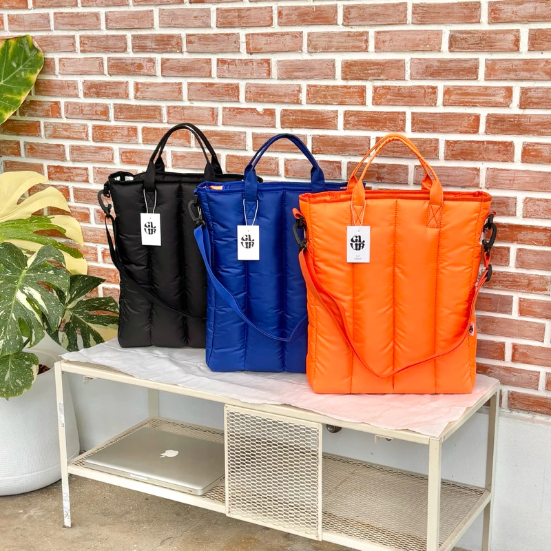 TOTE M กระเป๋าใส่ Macbook /Notebook15-16“ มี 4สี🧡💙🤎🖤