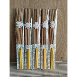 ชุดธูปเทียน ทำบุญ ถวายพระ คุณภาพดี ชุดละ 6 บาท * * ซื้อ 10 ชุด แถม 1 ชุด * *