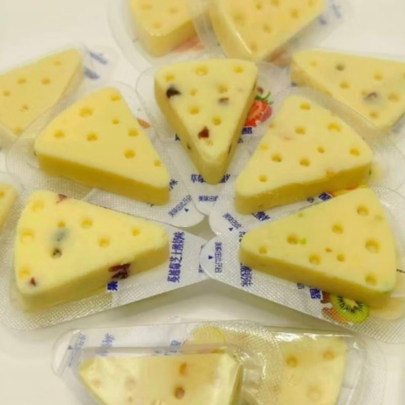 ขนมชีสนมสามเหลี่ยม   หอมกลิ่นนมชีส ใน1ถุงคละรส ถุงล่ะ500กรัม（75-77ชิ้น） - รูปที่ 5