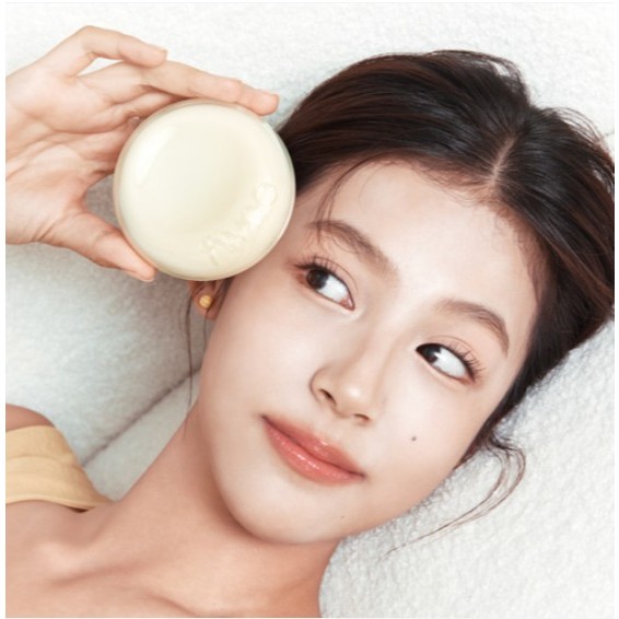 FWEE cushion egg fit cover SPF50+ PA++++ เบอร์ 03 Natural คุชชั่น รุ่นใหม่ สีเหลือง
