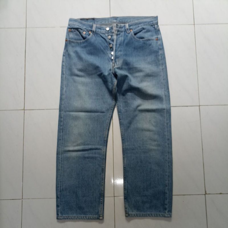 ยีนส์ levi 501 usa แท้