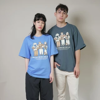 Strayandcool เสื้อยืดโอเวอร์ไซส์ "Why does my dog look like..." Oversized T-shirt