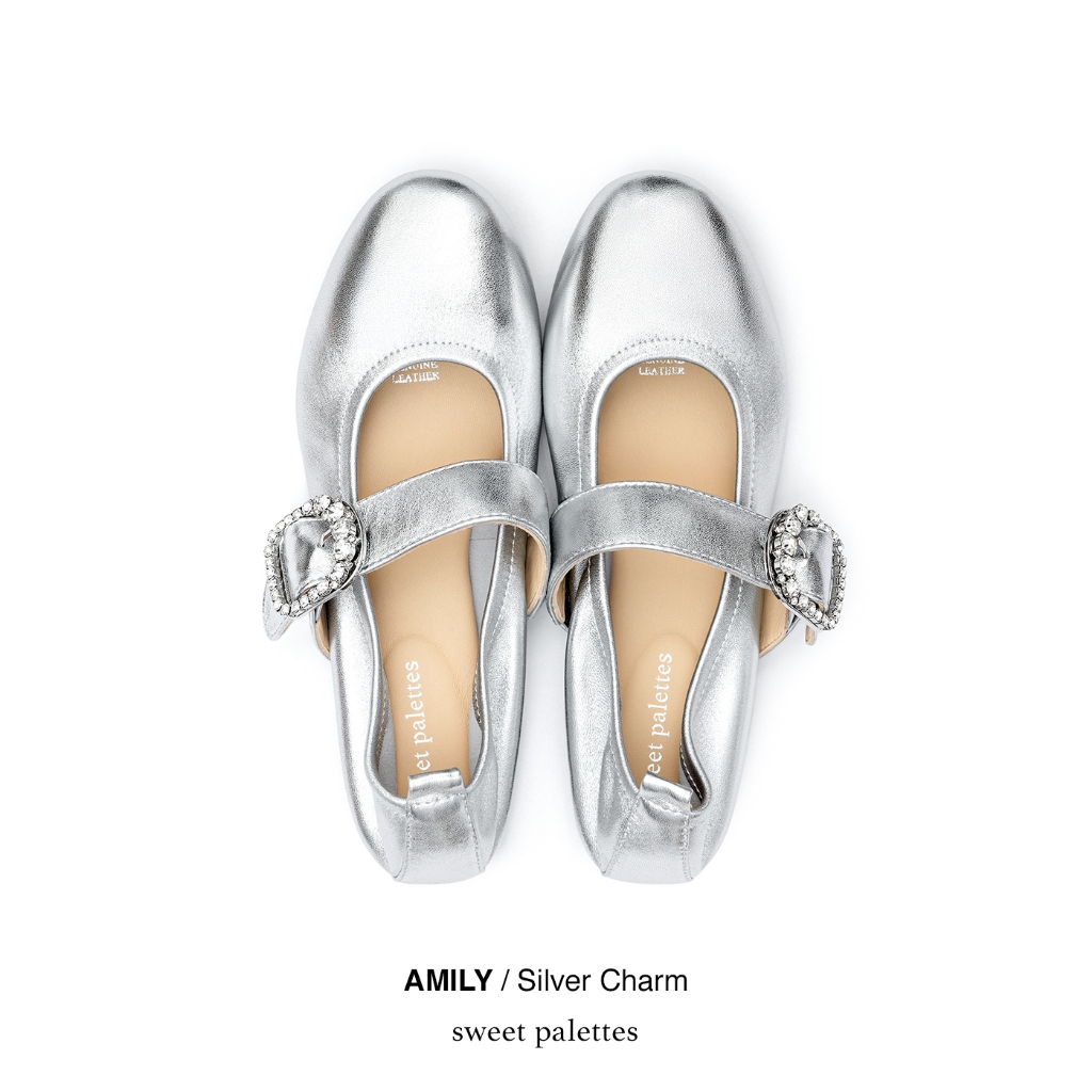 Sweet Palettes รองเท้าหนังแกะ Amily Silver Charm