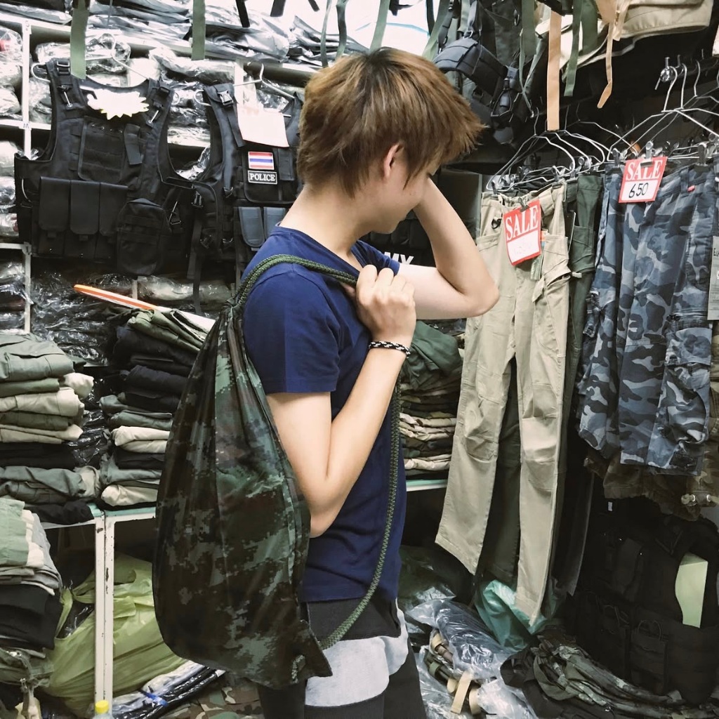 ถุงอเนกประสงค์ ถุงผ้าหูรูด กระเป๋าสะพายทหารกันน้ำ