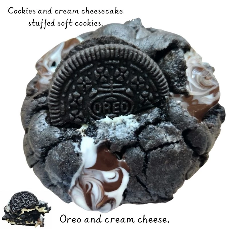Cookies and cream cheesecake stuffed soft cookies. ชิ้นละ 85 กรัม