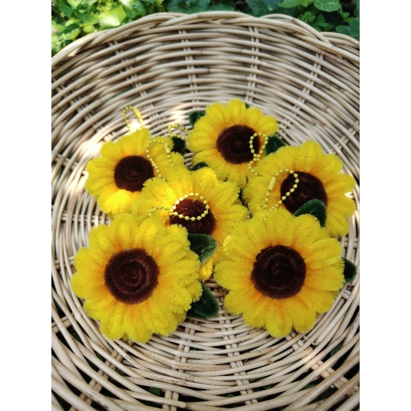 ​🌻 พวงกุญแจดอกทานตะวัน 💛 ลวดกำมะหยี่ Handmade งานฝีมือ | ของขวัญปัจฉิม ของที่ระลึกน่ารัก