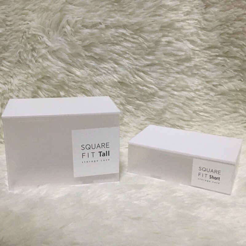 กล่องไดโซะ แข็งแรง มินิมอล Square Fit Tall / Short เก็บการ์ด ของสะสม เครื่องประดับ 2 ไซส์ พร้อมส่ง