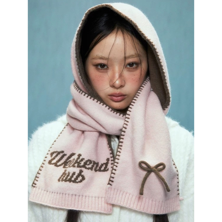 gurls.girl | (พร้อมส่ง! ใช้โค้ดลดได้) weekendhub scarf ผ้าพันคอลายปัก