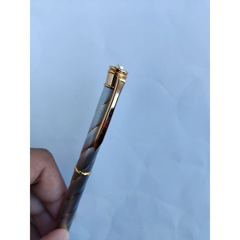 ปากกาลูกลื่น MIKIMOTO