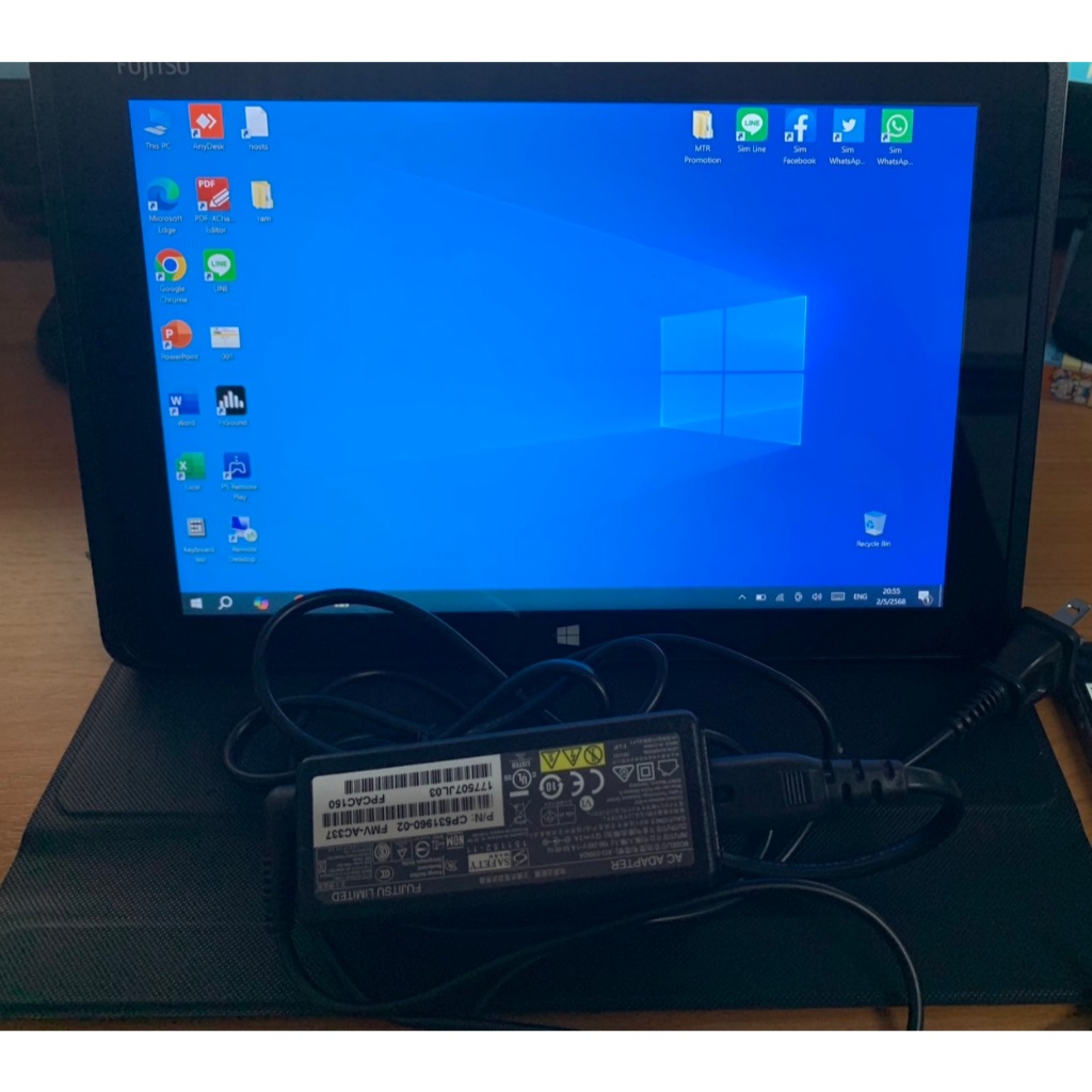 แท็บเล็ต Fujitsu ArrowsTab Q506 - Ram 4 GB/SSD 128 GB/ หน้าจอ 10.1 นิ้ว