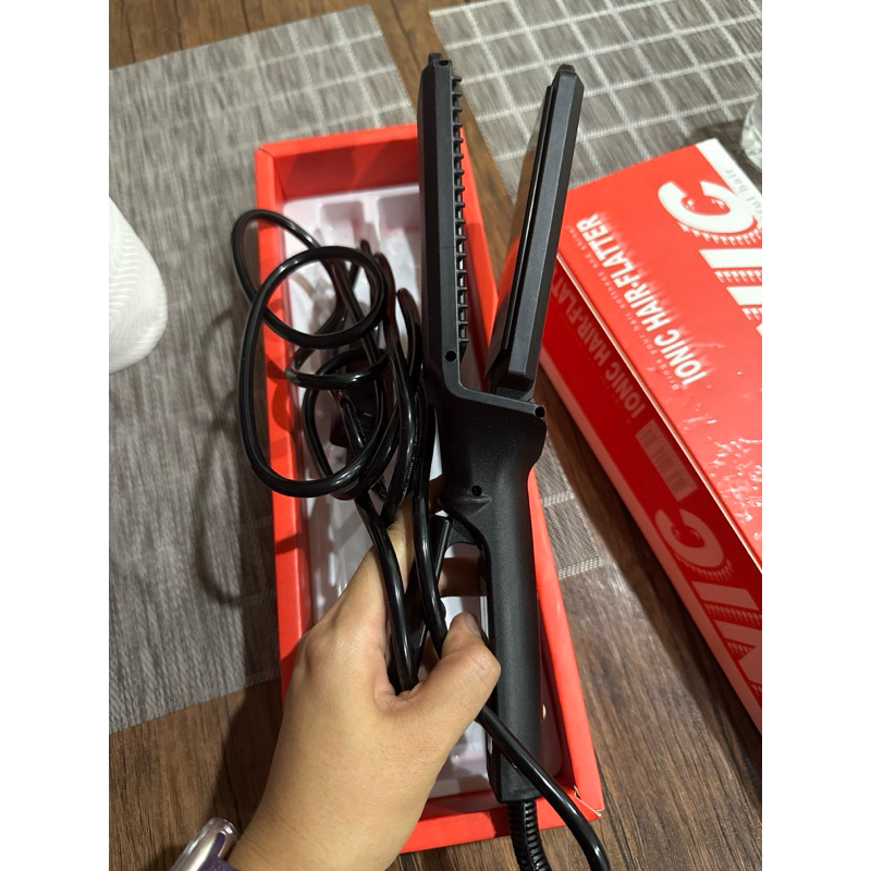 ส่งต่อ ที่หนีบผม super V dd su 389