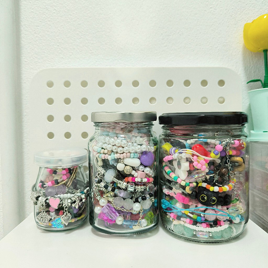 Mystery jewelry jar โหลสุ่มเครื่องประดับ เน้นงานลูกปัด กำไล สร้อย พวงกุญแจ งานแฮนด์เมด โหลุจุ่มเครื่องประดับ