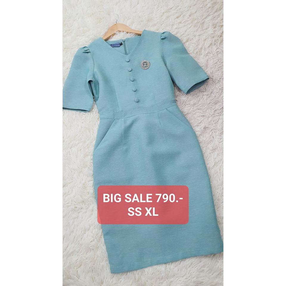 ชุดเดรสสีเขียว งานป้าย Gallery Closet ไซส์ SS