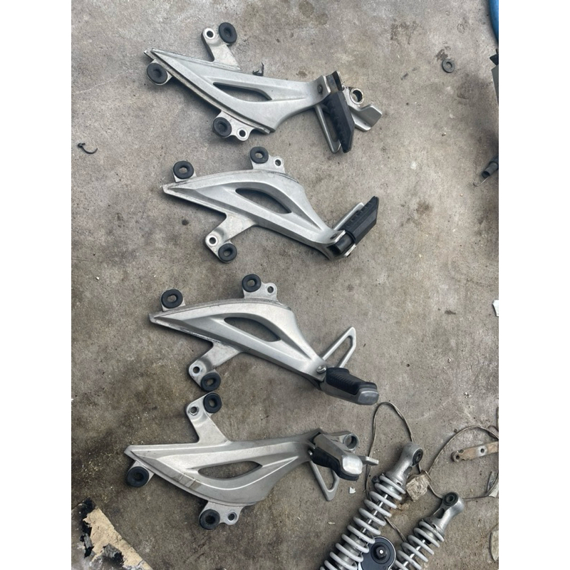 ชุดพักเท้าหลัง เวฟ125ปลาวาฬ 2012-2021