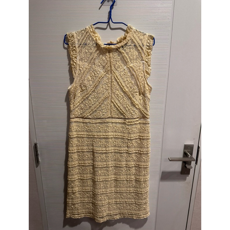 เดรสลูกไม้ RMV collection Abby lace dress size L สีเหลือง