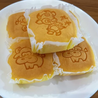 เค้กไข่นมหน้าวัว (1 ลังมี 12 กล่อง)