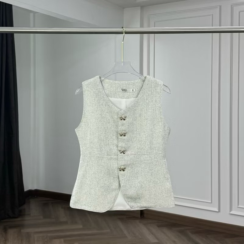 Pearwadee - เสื้อรุ่น Demii Top เสื้อกั๊ก กระดุมโบว์ size M