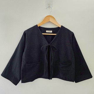 ꜱɪʀɪᴘʜᴀꜰᴀɪ : เสื้อคลุม  มีเชือกผูกด้านหน้า อก42