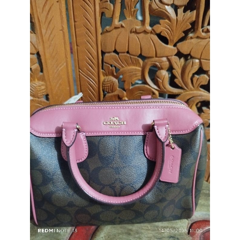 กระเป๋าสะพาย Coach มินิของแท้ ของใหม่