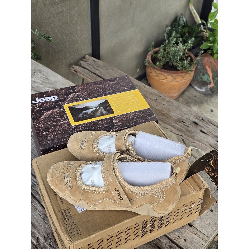 แถมฟรีสติ๊กเกอร์Patagonia พร้อมส่งของแท้ รองเท้า Jeep x The Spirit of Adventureรองเท้าทรง Mary Jane 