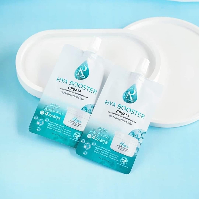 Ratcha  Hya Booster Serum เซรั่มไฮยา บูสเตอร์ By น้องฉัตร 1 ซอง