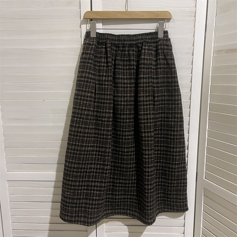 Shebiti Long Skirt กระโปรงยาว ทรงเอ เอวสูง ลายสก็อต ผ้าทวีด เอวยืด สไตล์เกาหลี กระโปรง วินเทจ ผู้หญิง — صورة 4
