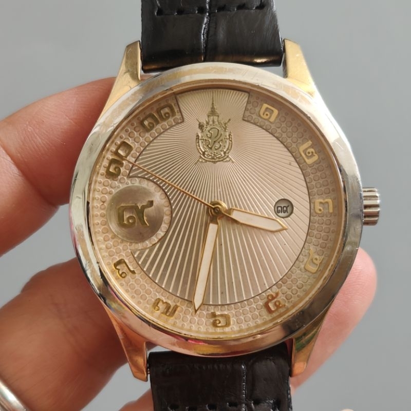 นาฬิกาวินเทจ มือสอง Wise ตราสัญลักษณ์ ภปร หลักเลขไทย ตัวเรือนสแตนเลสขอบบนมีทองจางตามรูป หน้ายังสวยคล