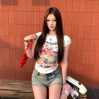 cherryshop พร้อมส่ง เสื้อครอปแฟชั่นสไตล์อเมริกันย้อนยุคสำหรับผู้หญิง คอกลม สไตล์สลิมฟิต ภาพพิมพ์การ์ตูน เซ็กซี่