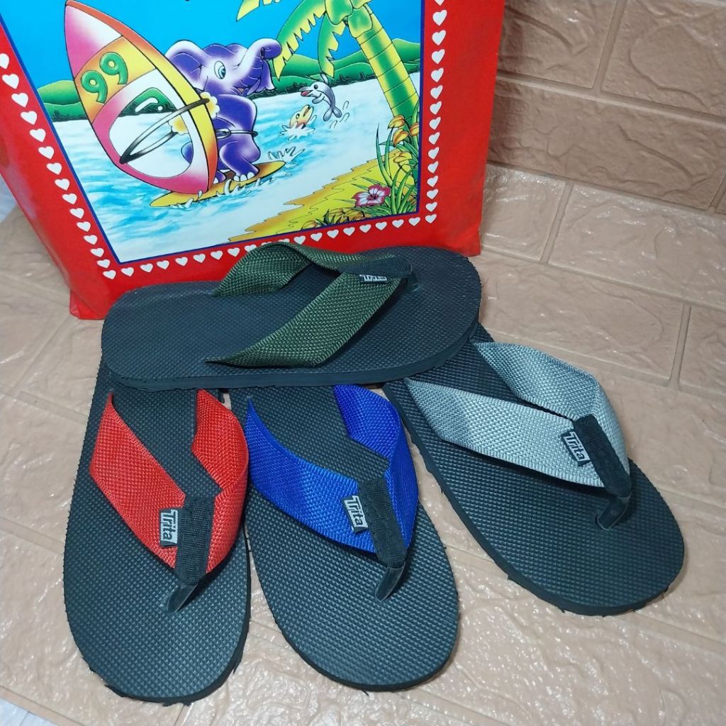 รองเท้าแตะแบบหูหนีบพื้นโฟม ใส่ได้ทั้งชายและหญิง น้ำหนักเบาสวมใส่สบาย