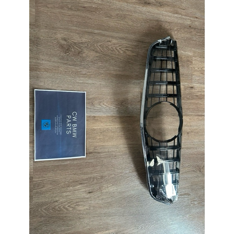 ของแต่ง กระจังหน้า Benz W207 E Coupe Pre Facelift (สีดำ/เงิน)