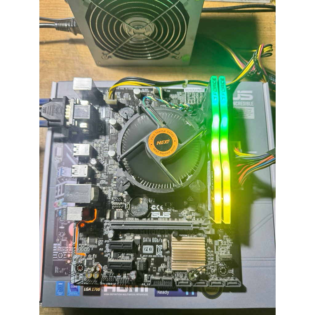 i7 6700 +MB พร้อมฝาหลัง