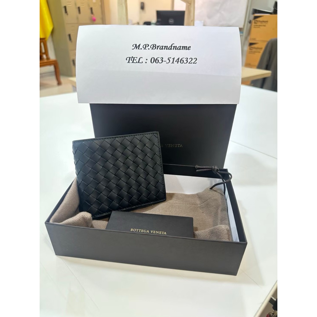 กระเป๋าสตางค์ชาย แบบพับ รุ่นใหม่ ฝังชิปแล้ว New #Bottega Veneta Wallet 8 Card