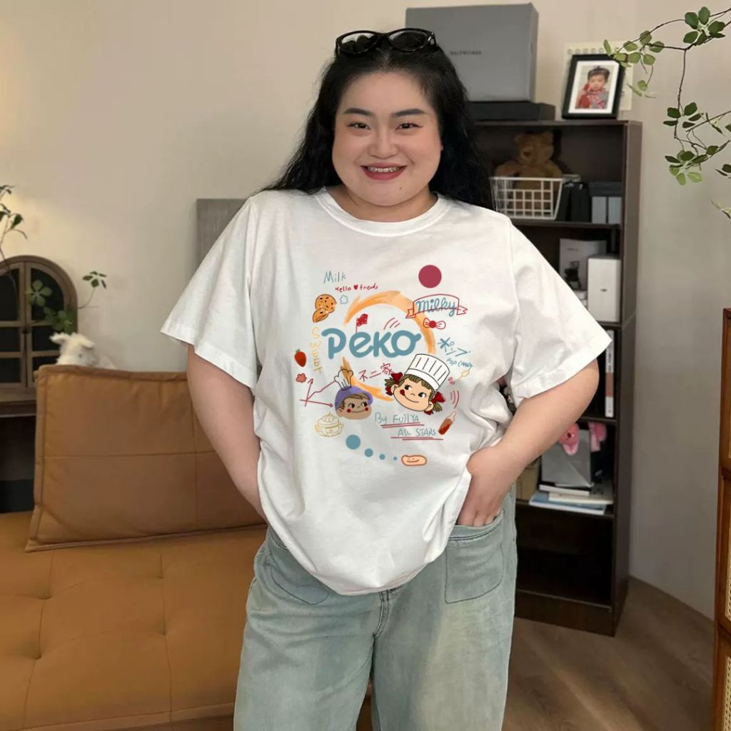 Teddy Tee👩‍🍳เสื้อสาวอวบ ผ้านิ่ม คอกลม ลาย "Fujiya peko" ผ้าฝ้าย100% เสื้อยืดผู้หญิง ขนาดใหญ่ สวมใส่สบาย สไตล์เกาหลี