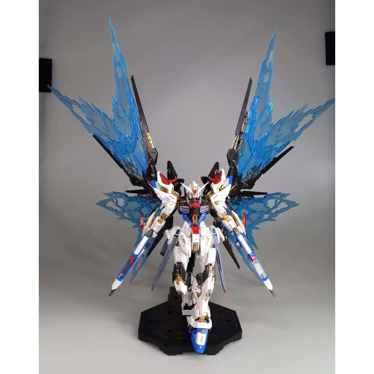 **พร้อมส่ง** [changlong] 7701 1/100 MGEX Strike freedom + ปีกแสง มือ1(กล่องไม่สวย)
