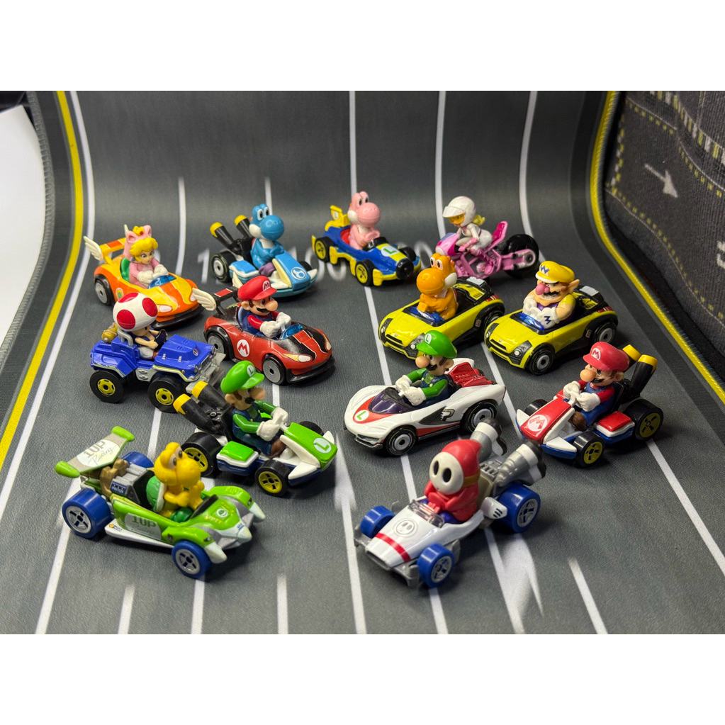 ชุด 3 รถ Hot Wheels Mario โมเดลรถ ขนาดเล็ก ของเล่นสะสม  รถของเล่น งานแท้ นอกแพ็ค