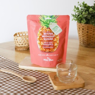 TAN TAN Freeze Dried Pineapple 30 G. สับปะรดอบกรอบ 30กรัม