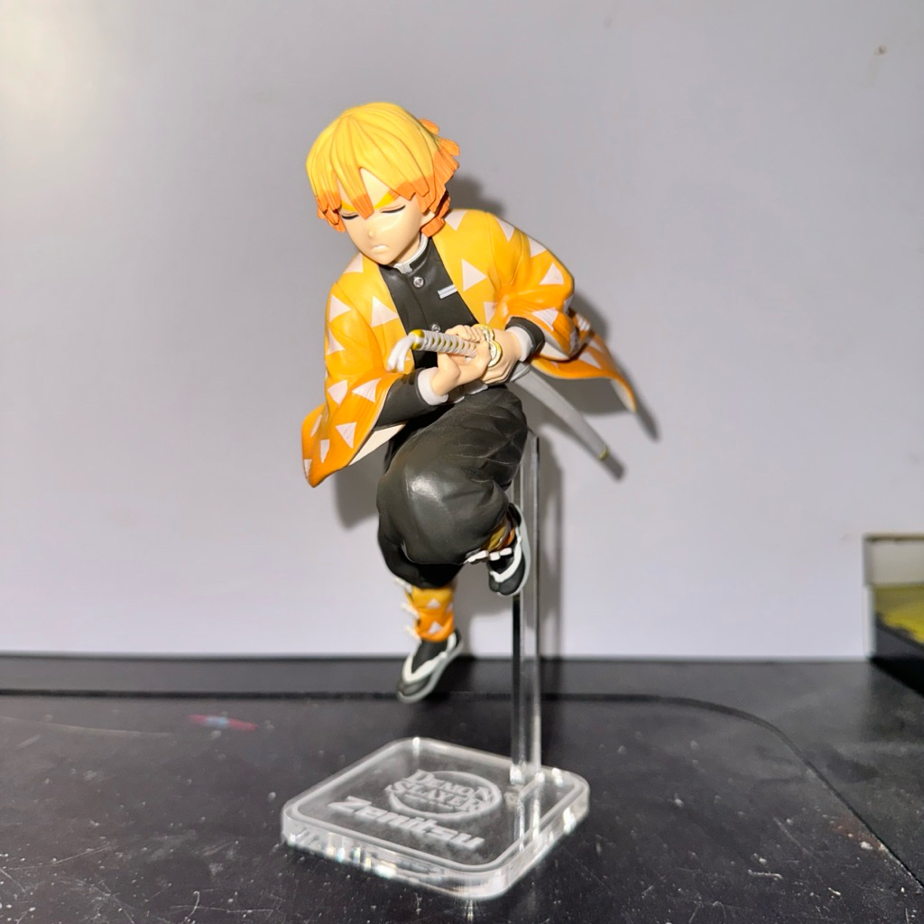 ไม่ได้ขายโมเดล ฐานโมเดลอะคริลิค ใสพร้อมส่ง zenitsu vibration stars