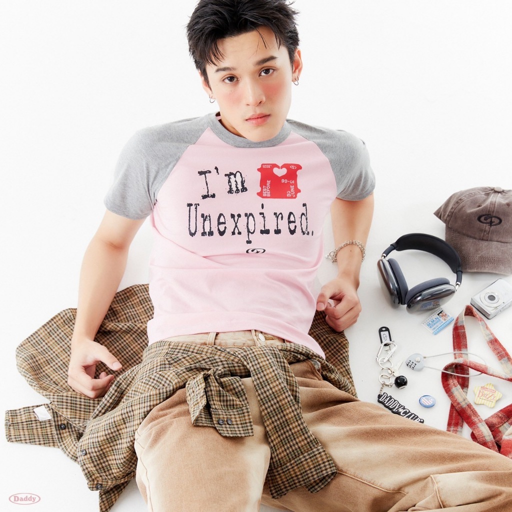 DADDYCLUB | I'm Unexpired T-shirt เสื้อยืด แขน raglan สุดน่ารัก - รูปที่ 2