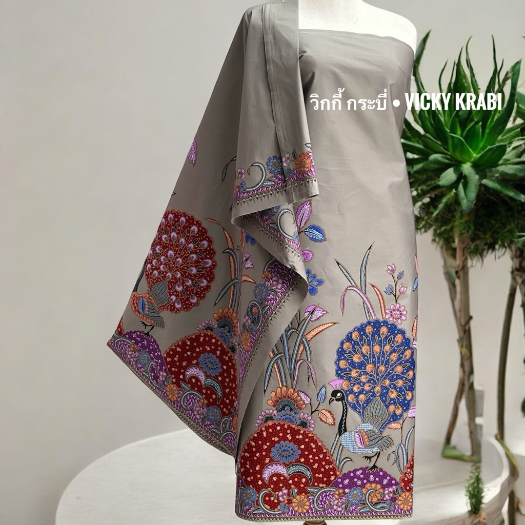 ผ้าปาเต๊ะผู้หญิง ลายนกยูงโทนพาสเทล Cotton 100% พรีเมียม ขนาด 2เมตร - รูปที่ 4