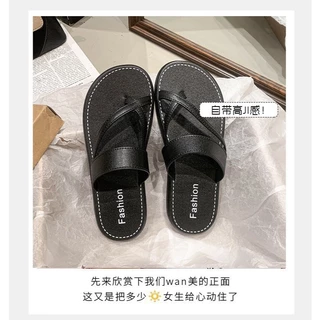 แฟชั่นใหม่ รองเท้าแตะสำหรับผู้หญิง กันลื่น น้ำหนักเบา ใส่สบาย #2068