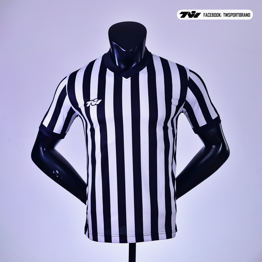 เสื้อกีฬาคอวีลายทาง เสื้อผู้ตัดสิน เสื้อกรรมการ TWSPORT Referee แบบคอวีหนา สีขาวดำ