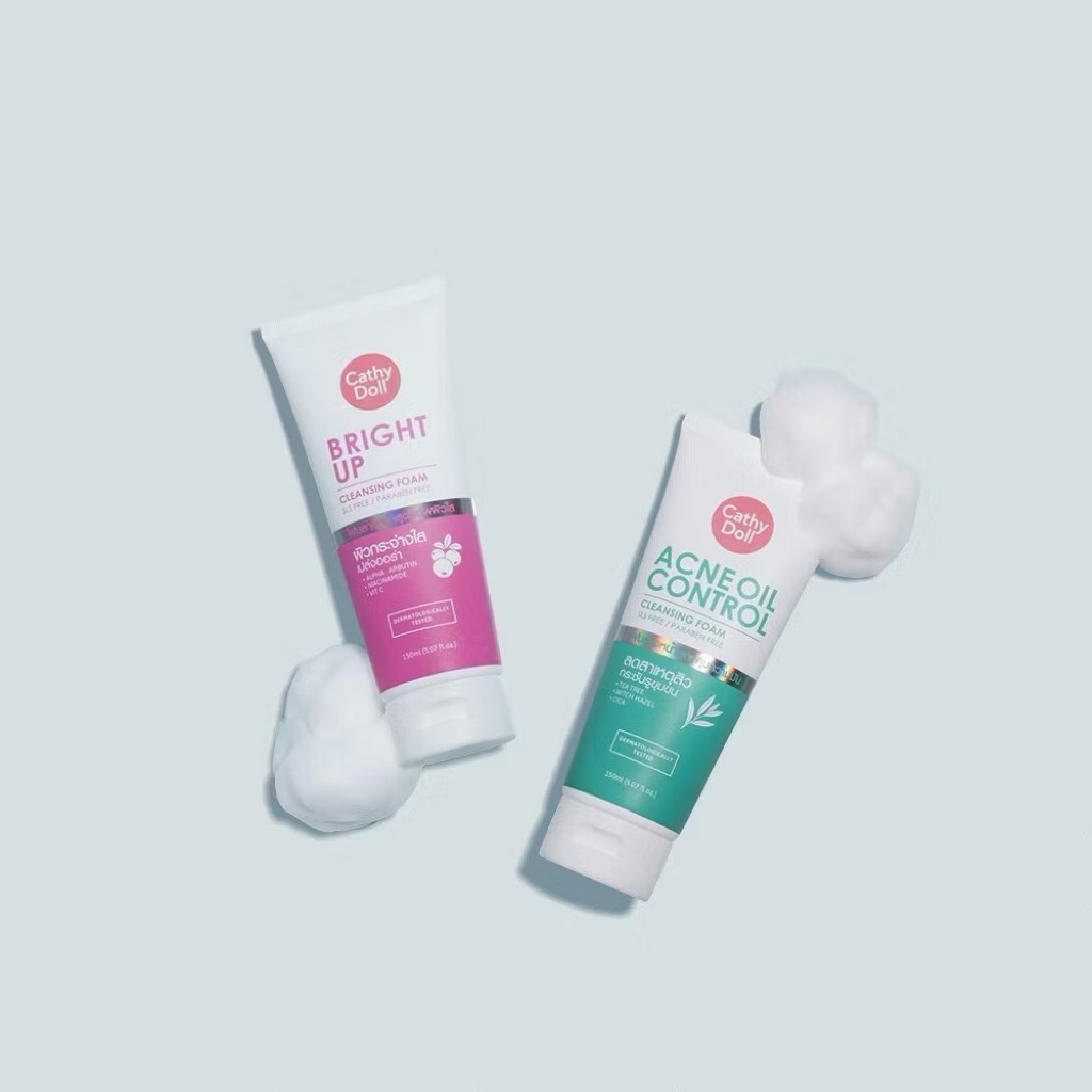 เคที่ดอลล์ โฟมล้างหน้า คุมมัน เนื้อโฟมหนานุ่ม 150ml Cathy Doll Acne Oil Control / Bright Up Cleansing Foam