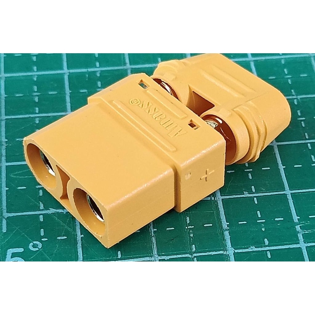 ปลั๊กไฟตัวเมียXT90+ฝาปิดAmassแท้